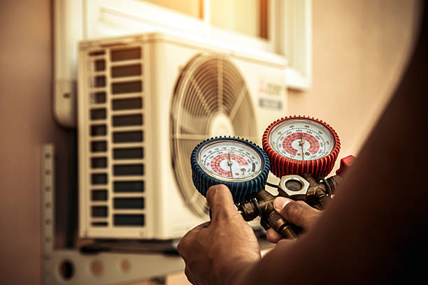 Professional Hvac Installation technician working in Glyndon, MD